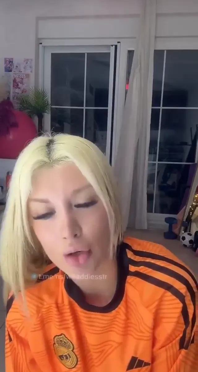 MissHoca — Tiktok MissHoca ifşa – Yayın videosu Vol 7 · sahne 1