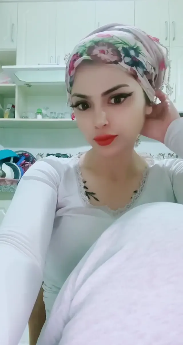 Türbanlı ifşa Ponçik Özlem yayın videosu Vol 4 — Ponçik Özlem — Canlı Yayınlar · sahne 1