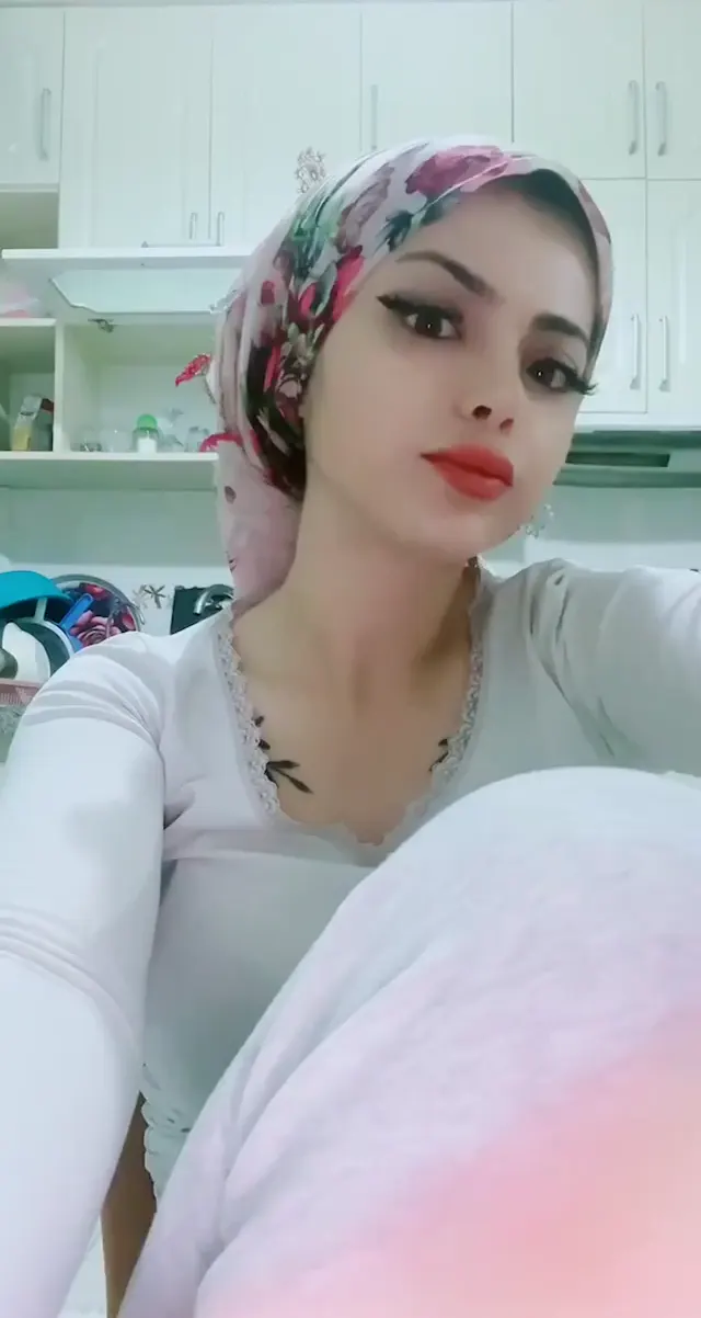 Türbanlı ifşa Ponçik Özlem yayın videosu Vol 4 — Ponçik Özlem — Canlı Yayınlar · sahne 2