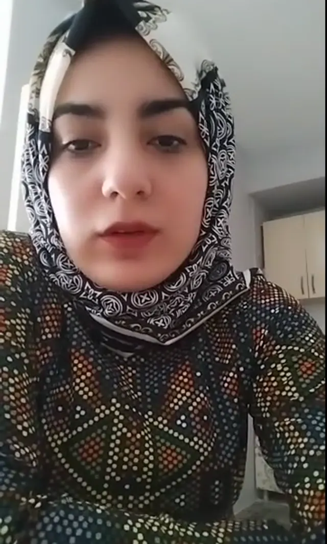 Türbanli Öğretmen — Türk ifşa · sahne 1