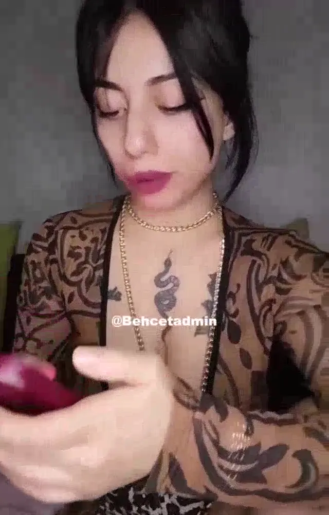 Zeyna — Zeyna ifşa Dövmeli kaşar hatundna yayın seyret · sahne 2