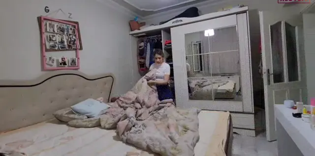 Zeynep Tümbek ifşa Katıl Youtube Part 54 seyret — Zeynep Tümbek — Bedava Porno · sahne 1