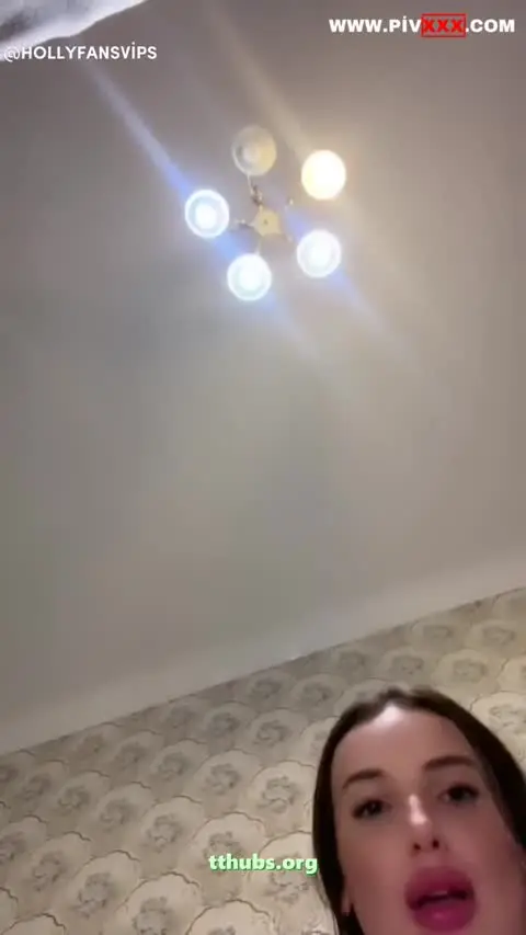 Biricik tango webcamde göğüslerini açıp amını parmaklıyor - Porno Video — Tango Biricik