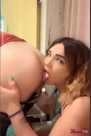 Amatör Sex — Buket Buca ifşa Trans porno izle