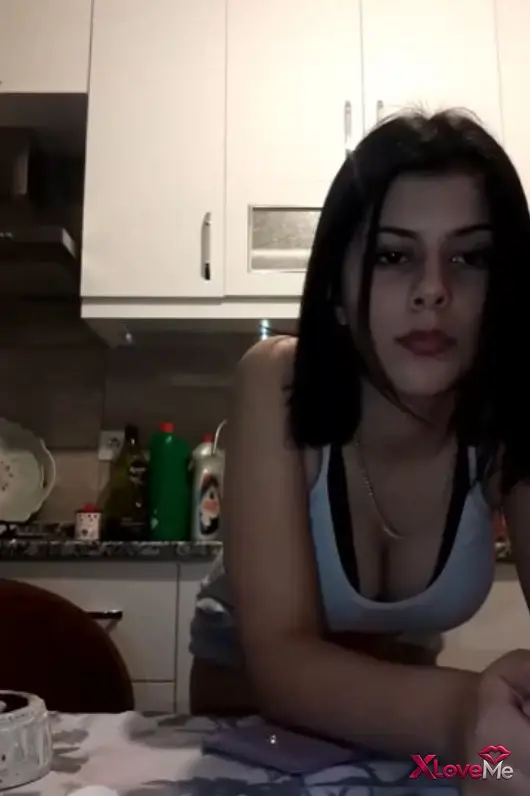 Canlı Yayınlar — Ceyda Sevim ifşa normal yayın video kesiti — Ceyda Sevim