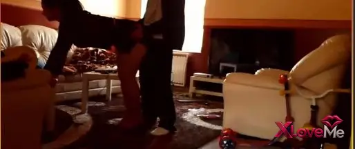 Amatör Sex — Dışarı çıkmadan hızlıca sikiyor Türk Milf