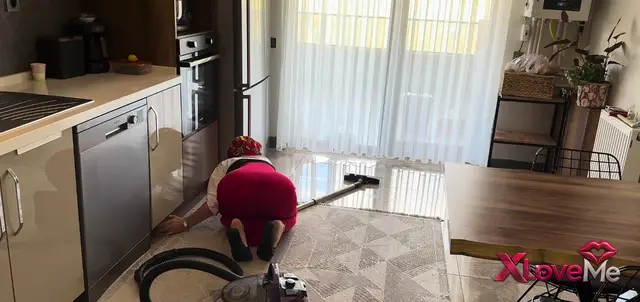 Yenge Porno — Fatma ile Her telden ifşa Detaylı mutfak temizledi — Fatma ile Her Telden
