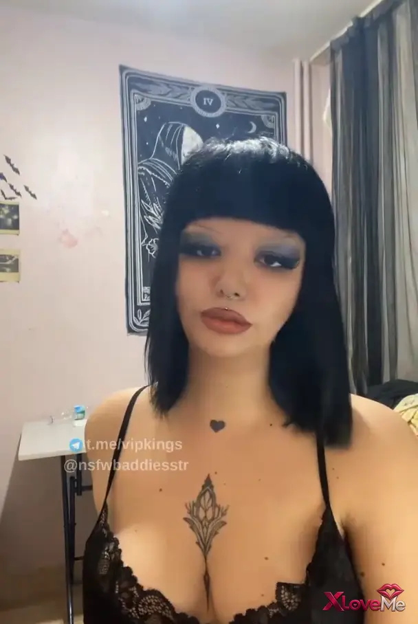 Mico Yayınları — Lilith ifşa Dövmeli kaküllü kızdan Mico yayını — Lilith