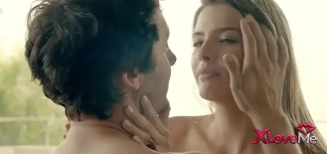 Ünlü Porno — Maria Suarez ifşa icardi sevgilisi filmden öpüşme sahnesi