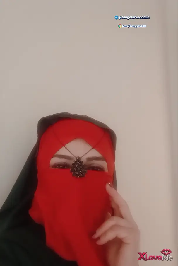 Ayak Fetiş Porno — Mistress Nilüfer ifşa – Türbanlı olgun fetiş videolar Vol 15 — Mistress Nilüfer