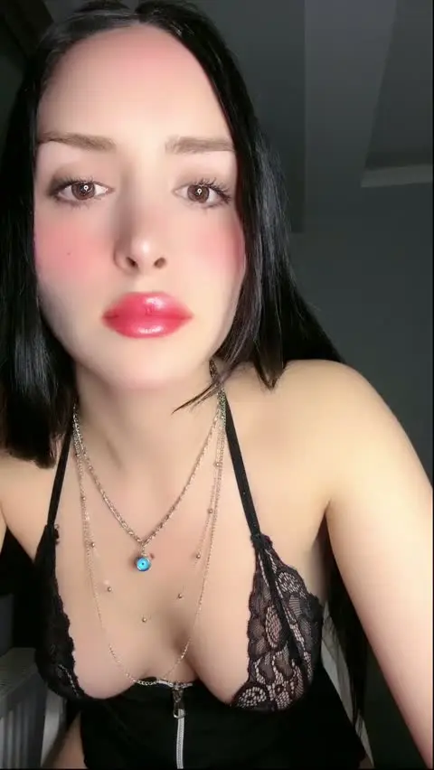 Pinkqueen — Pinkqueen