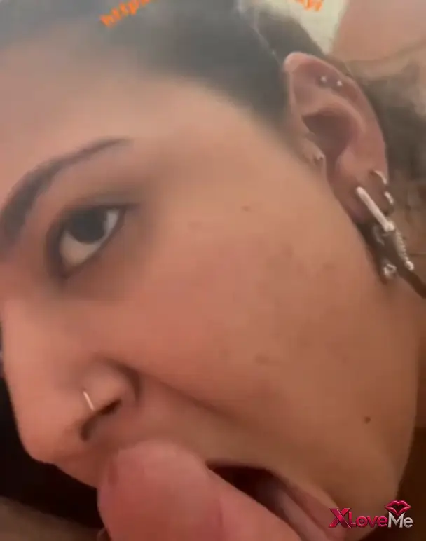Kaliteli Porno — Şişman Porno Ateşli Melike sakso çekip amını siktirdi