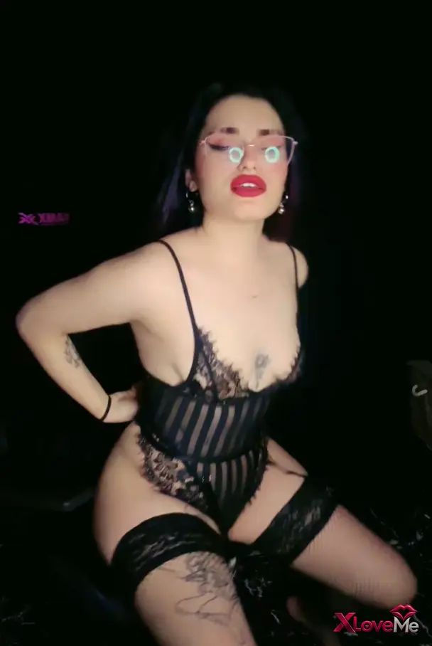 VIP ifşalar — Tango Ayda ifşa Ateşli kızın canlı yayınını seyret — Tango Ayda