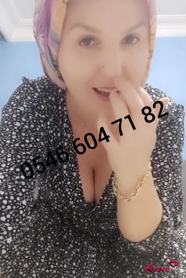 Türbanlı İfşa — Türbanlı Ayfer ifşa Dul kapalı soyunup dildoya oturdu — Türbanlı Ayfer