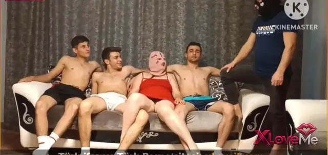 Türk Sakso — Türk porno film izle Nurten hanımı 3 genç sikiyor