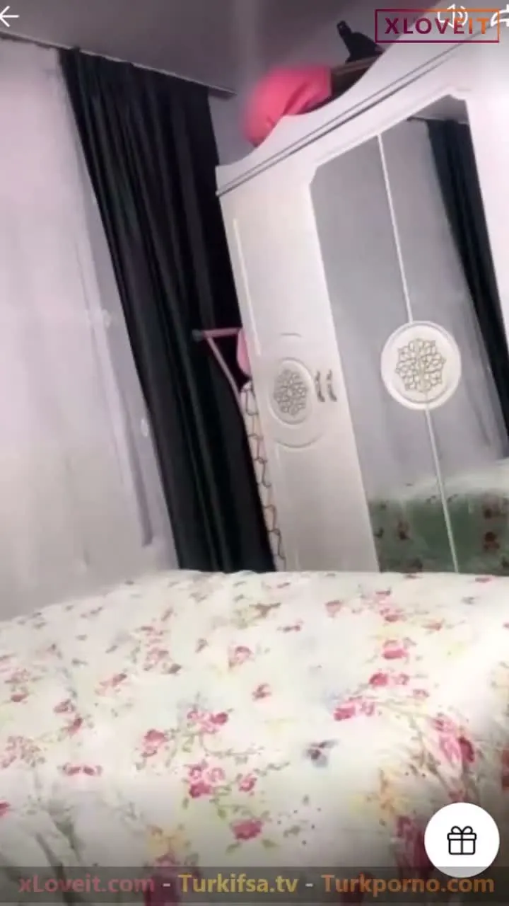 Açelya ifşa Tarağın sapına sakso çektiği yayın — Açelya — Canlı Yayınlar