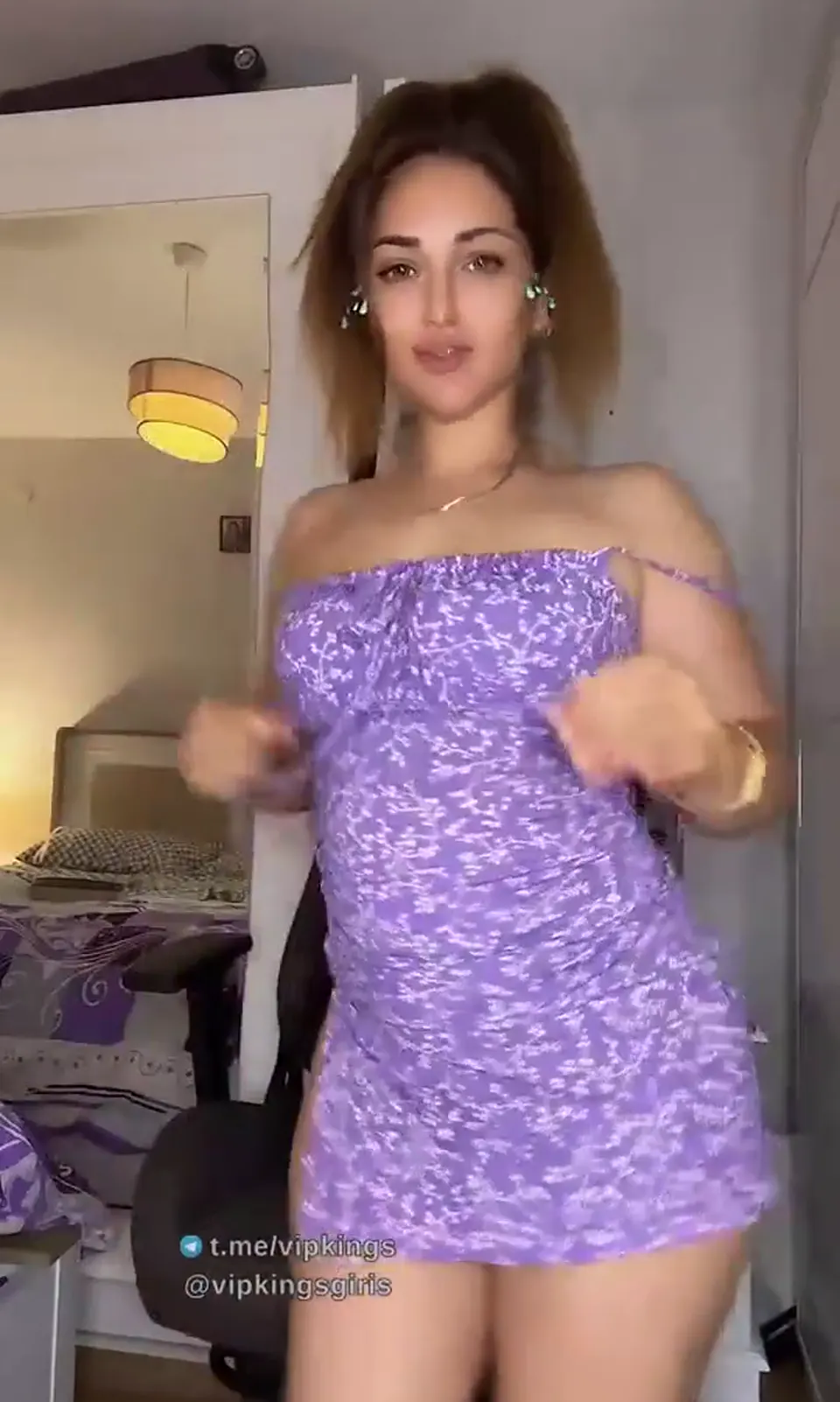 Bigo Elisa ifşa Ateşli hatundan güzel video — Elisa — Canlı Yayınlar