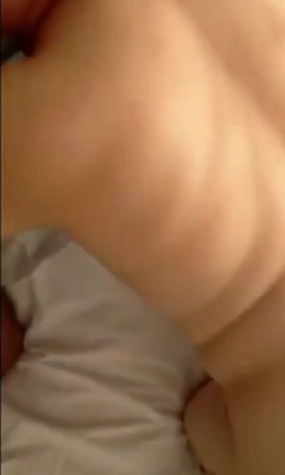 Olgun Sikiş Karısını dostuyla beraber sikti — Amatör Porno