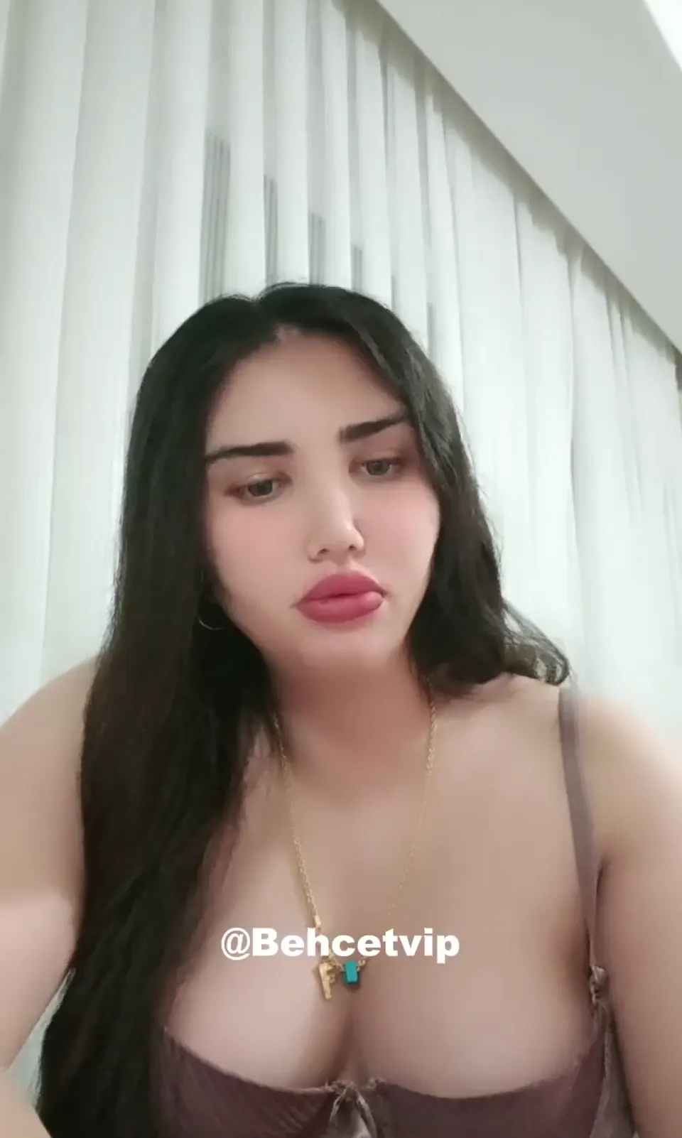 Tango Ays ifşa Büyük Memeli hatun yayında — Ays — Canlı Yayınlar