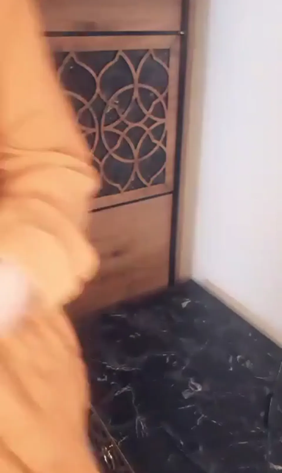 Tango Elif ifşa Esmer hatun soyunup amcık ovaladı — Tango Elif — Canlı Yayınlar