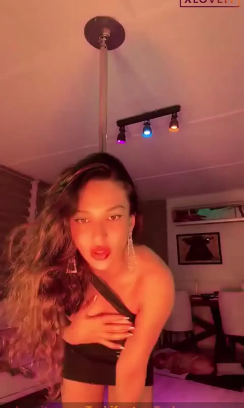 Yazgülü ifşa Sexy hatundan danslı yayın — Yazgülü — Canlı Yayınlar